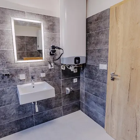 Rezidence Petra Voka Apartman *